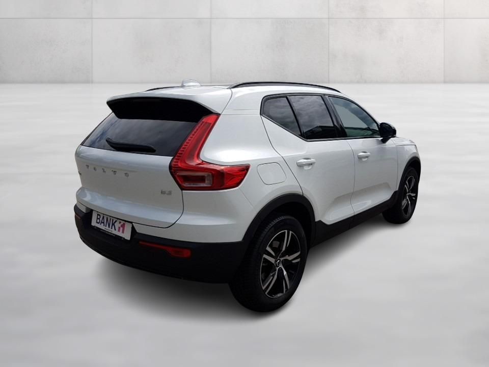 Volvo XC40 2026
