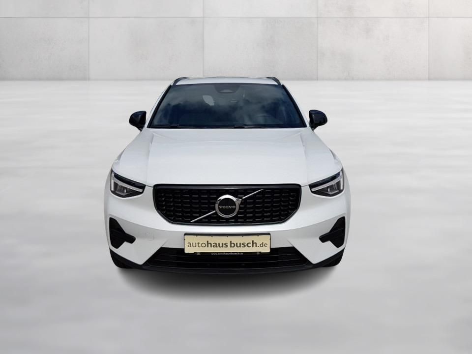 Volvo XC40 2026