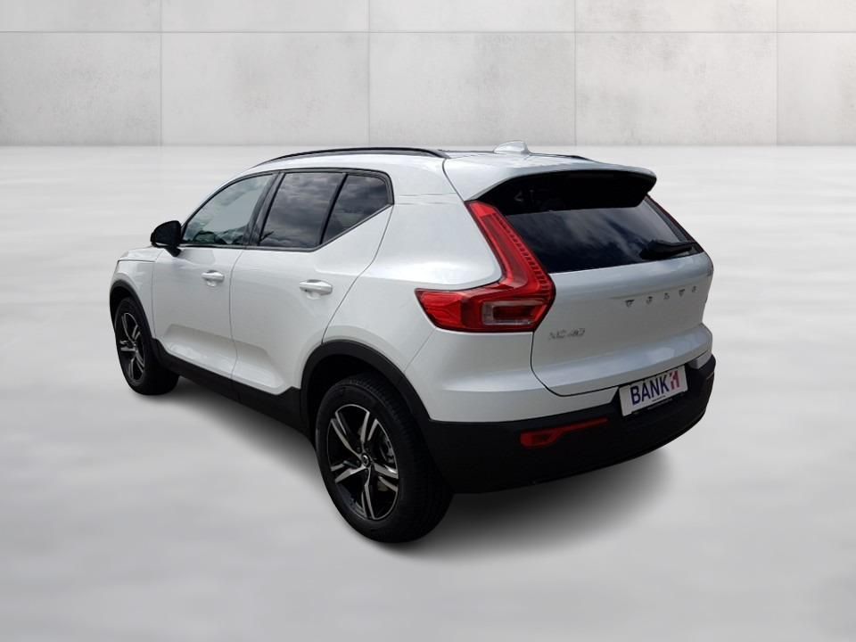 Volvo XC40 2026