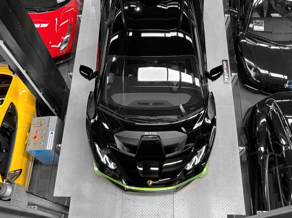 Lamborghini Huracán 2021