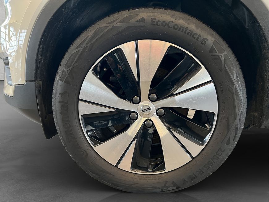 Volvo XC40 2021