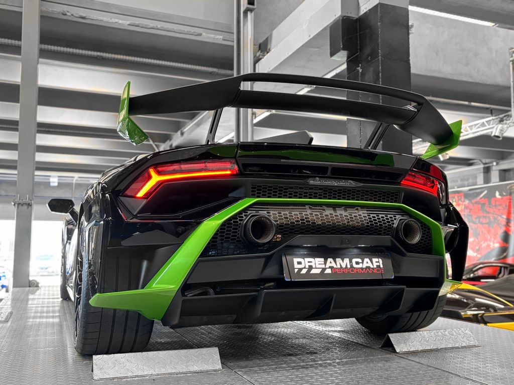 Lamborghini Huracán 2021