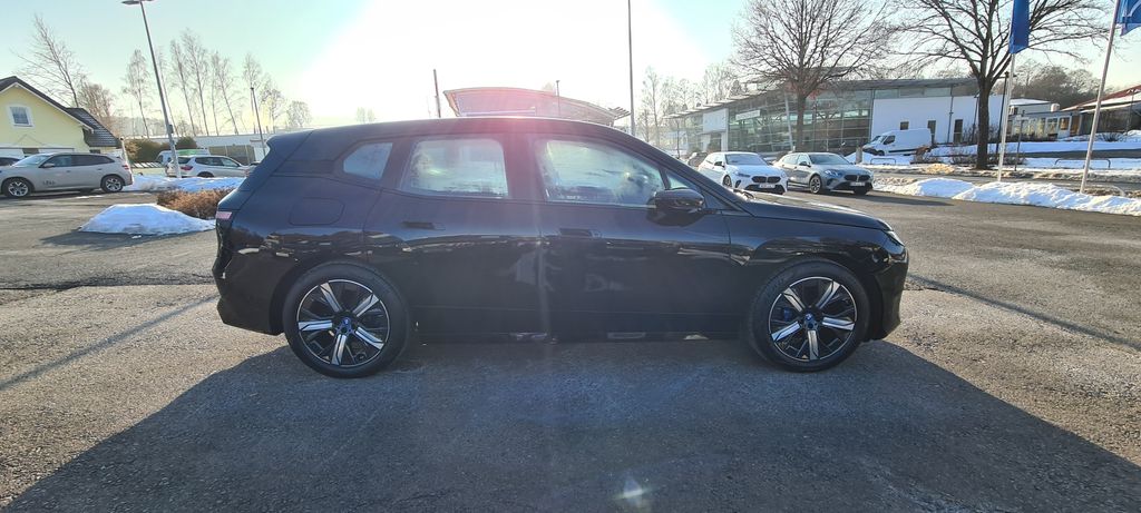 BMW iX 2022