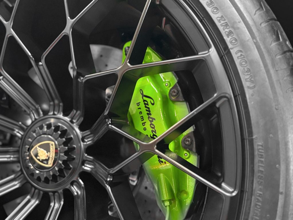 Lamborghini Huracán 2021