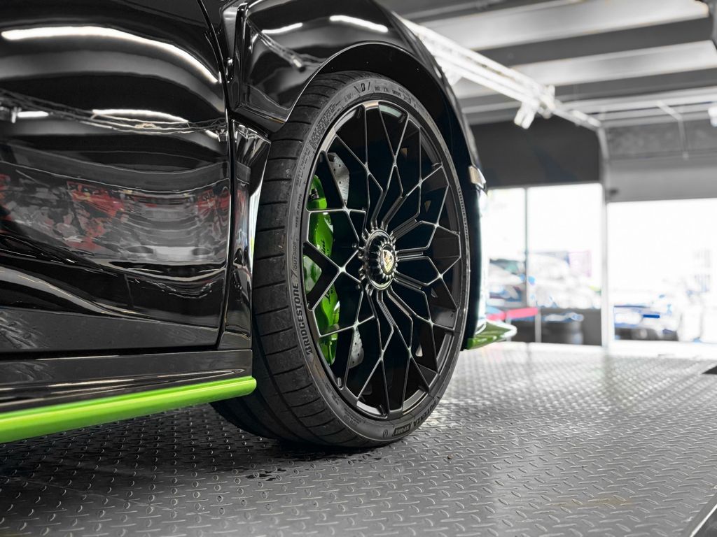 Lamborghini Huracán 2021