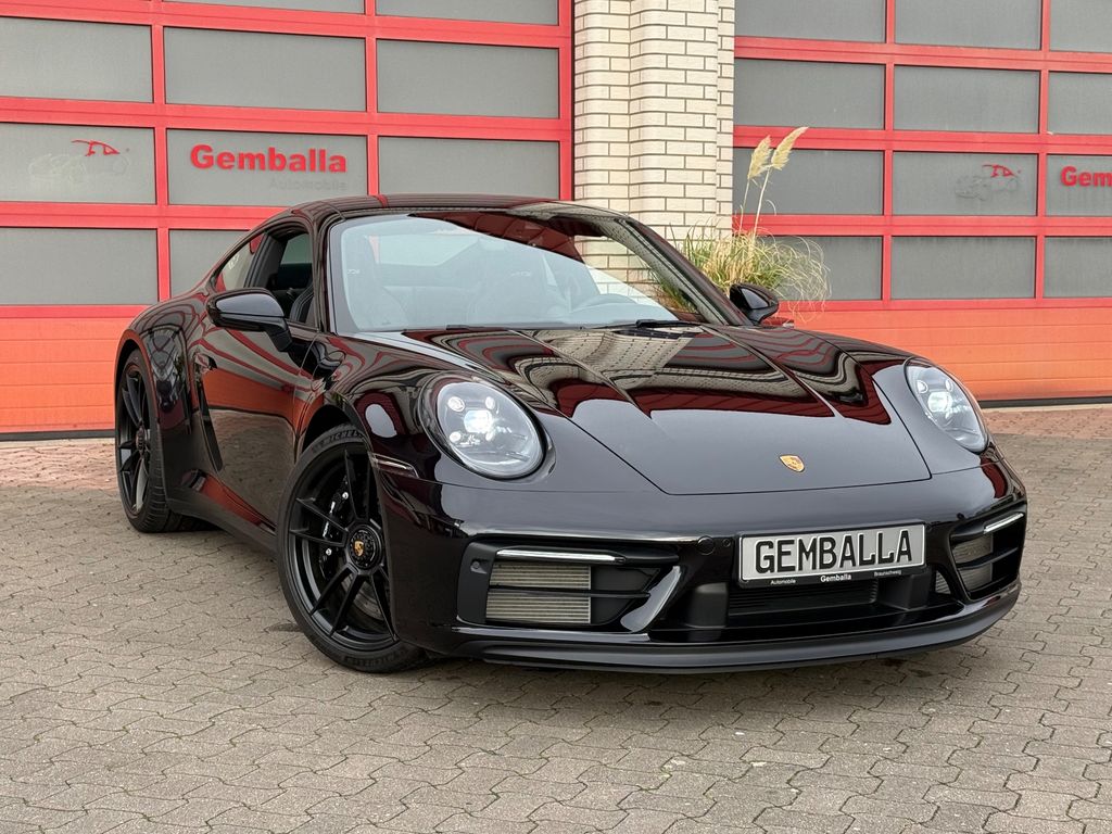 Porsche 992 2025