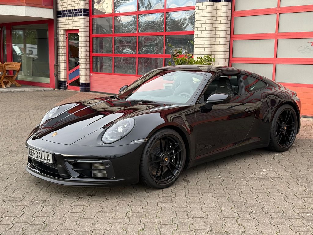 Porsche 992 2025