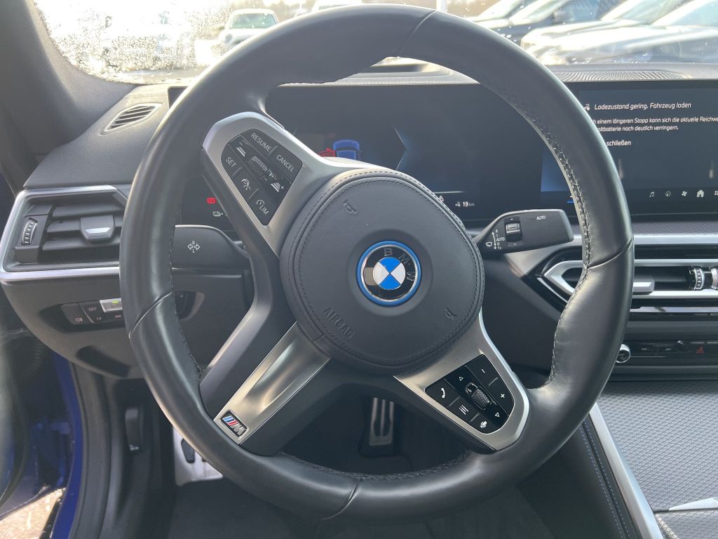 BMW i4 2023