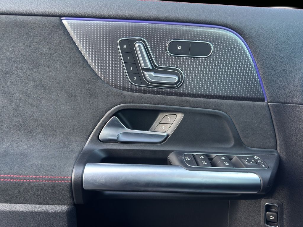 Mercedes-Benz EQA 2023