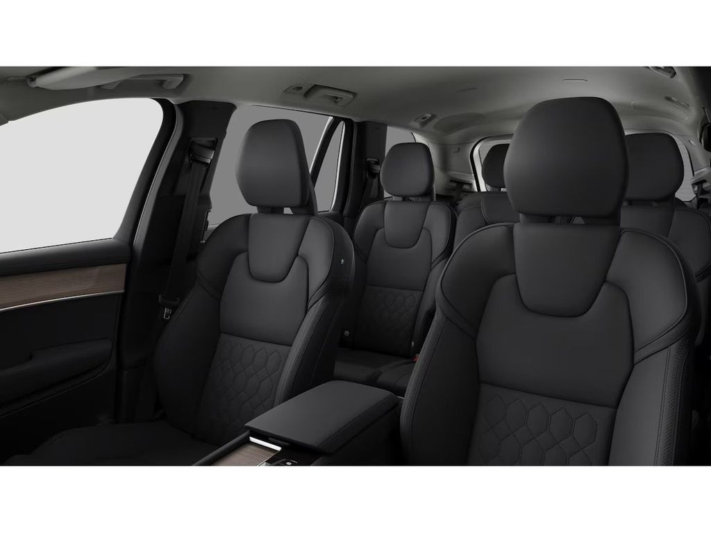 Volvo XC90 2025