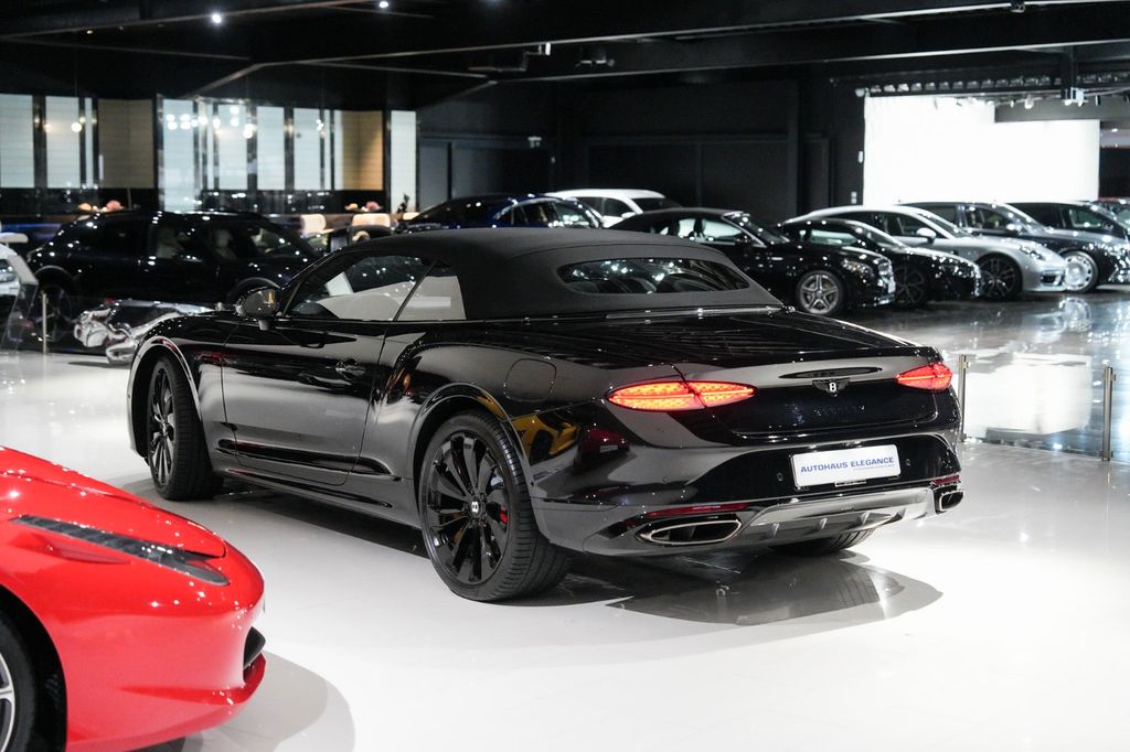 Bentley Continental GTC 2025