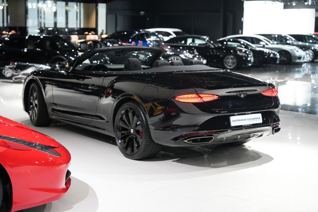 Bentley Continental GTC 2025