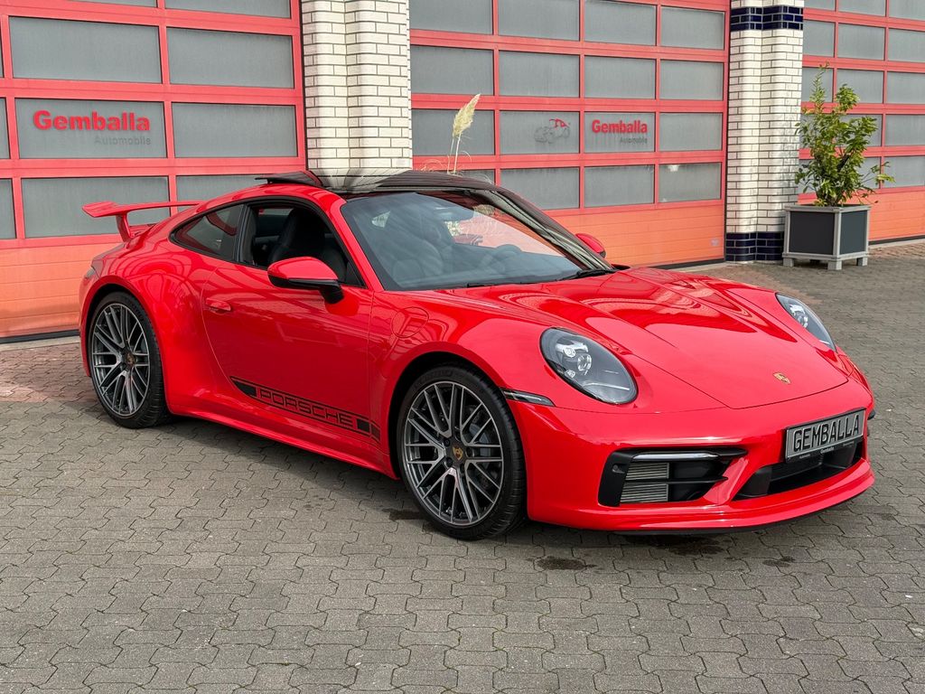 Porsche 992 2025