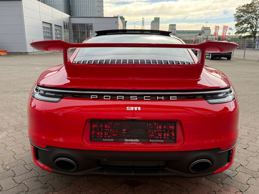Porsche 992 2025