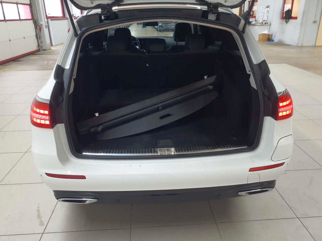 Mercedes-Benz E 300 2022