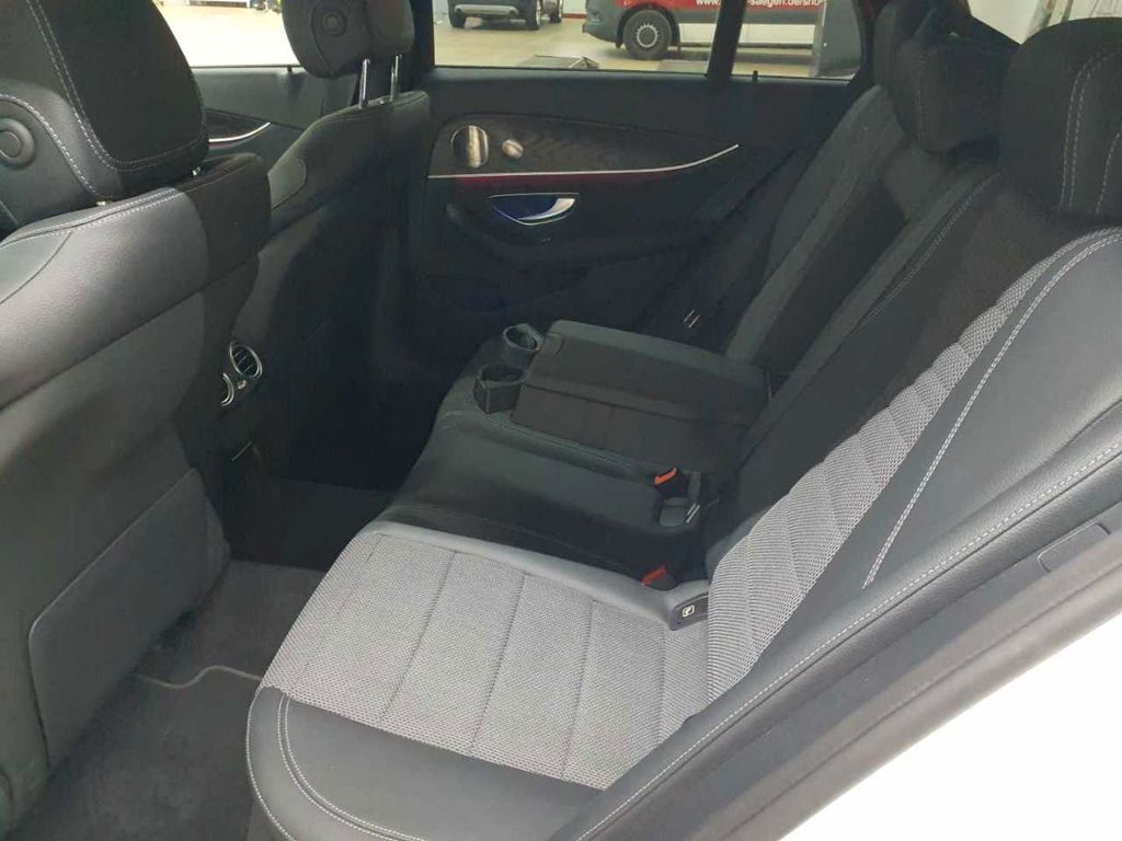 Mercedes-Benz E 300 2022