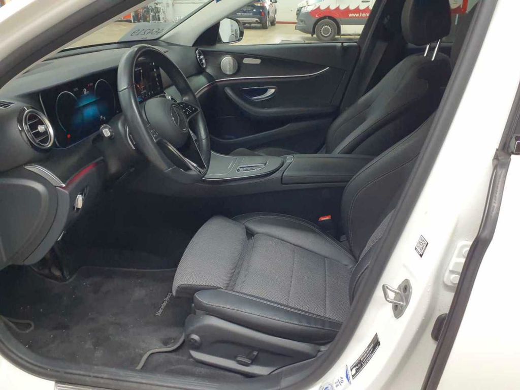 Mercedes-Benz E 300 2022