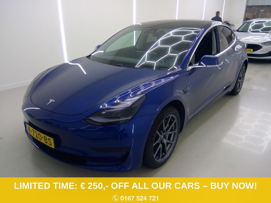 Tesla Model 3 2020