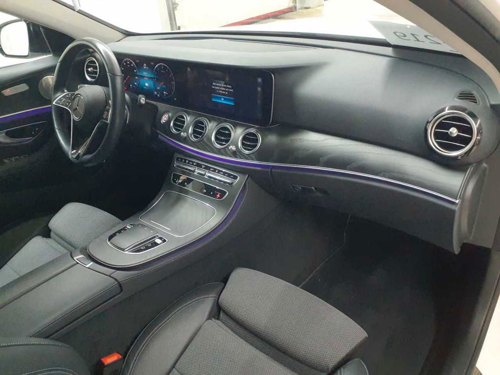 Mercedes-Benz E 300 2022