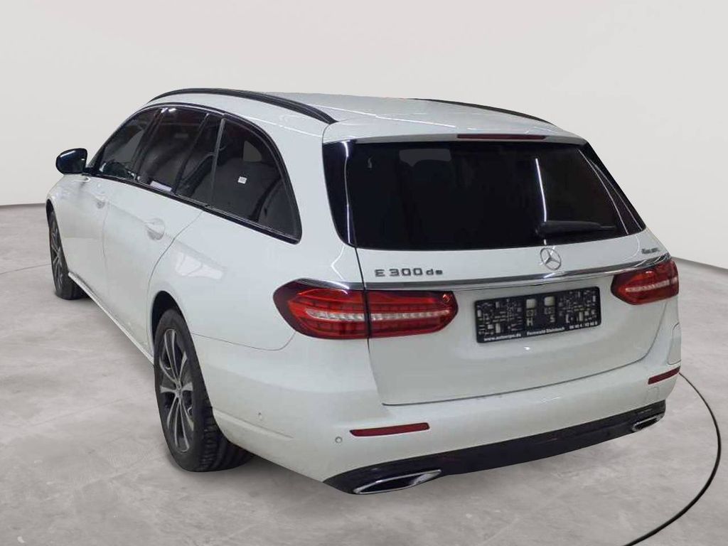 Mercedes-Benz E 300 2022
