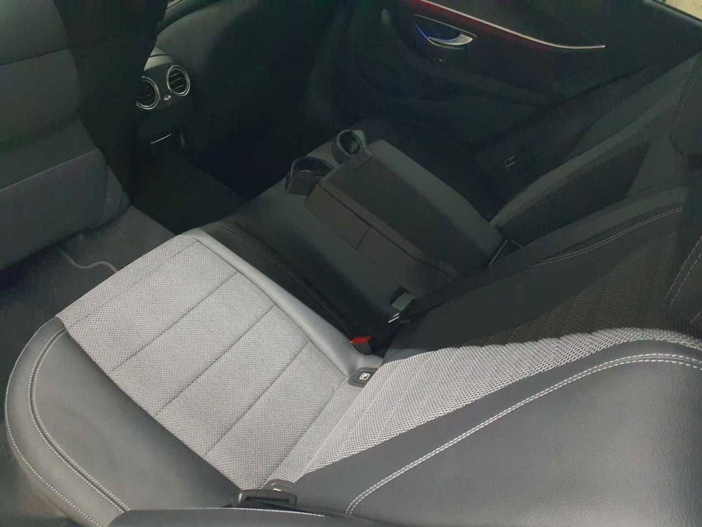 Mercedes-Benz E 300 2022