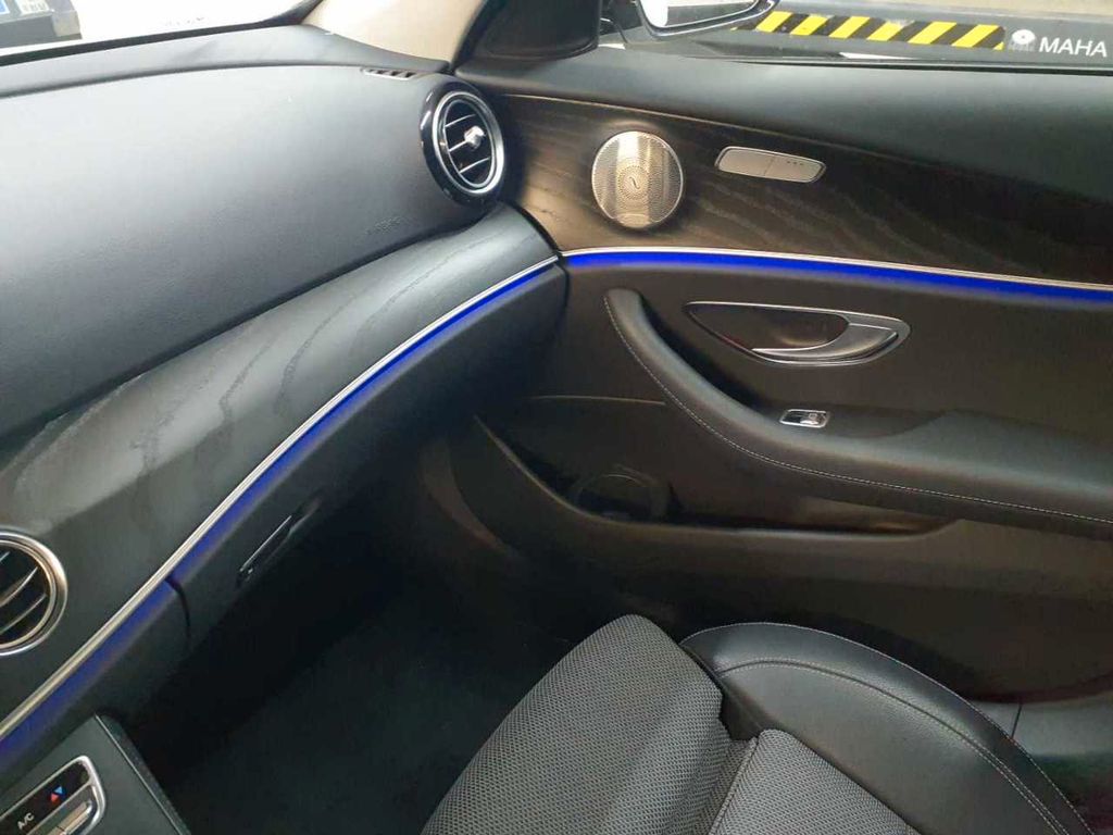 Mercedes-Benz E 300 2022