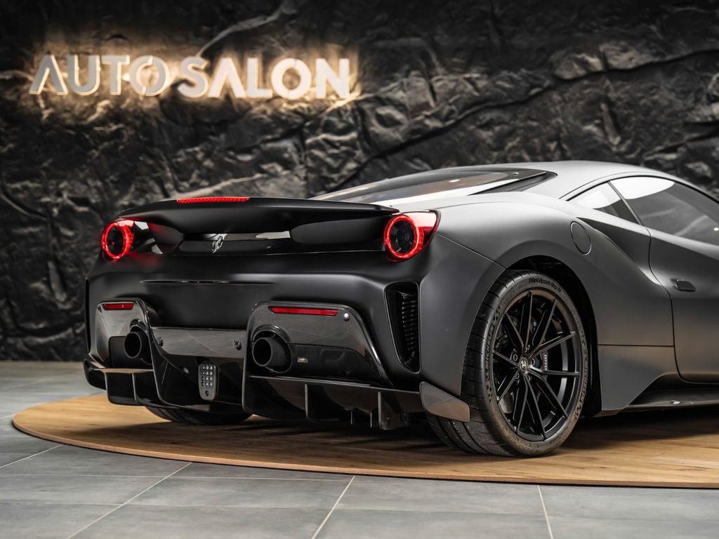 Ferrari 488 Pista 2021