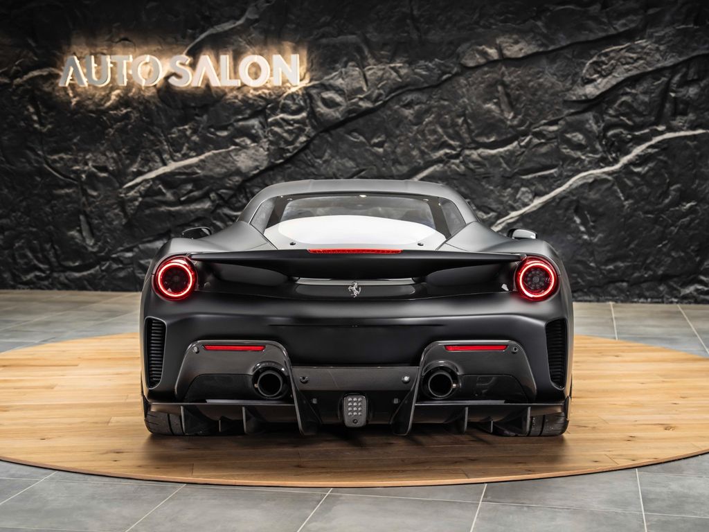 Ferrari 488 Pista 2021