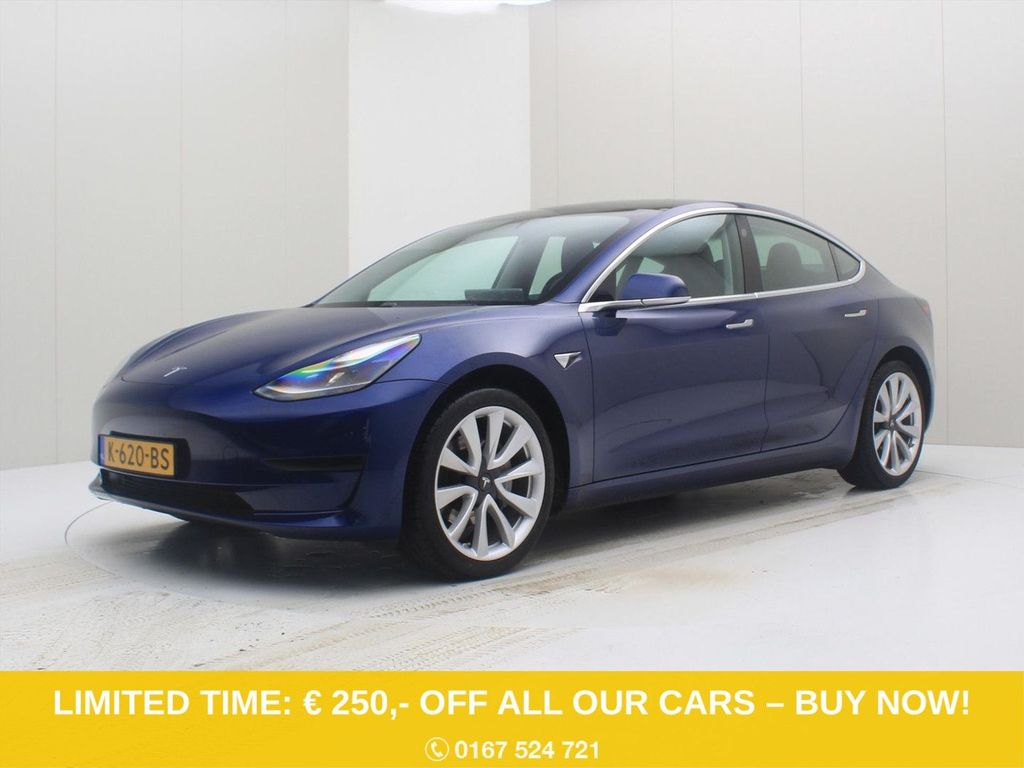 Tesla Model 3 2020