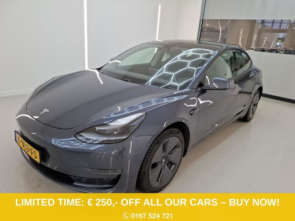 Tesla Model 3 2020