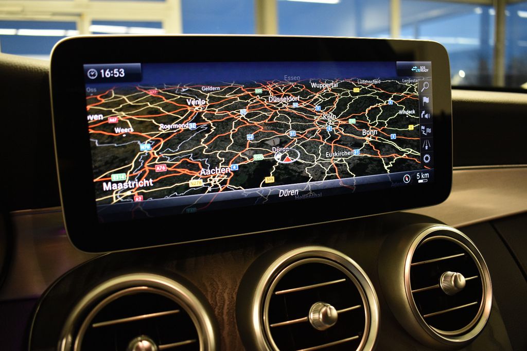 Mercedes-Benz C 300 2020