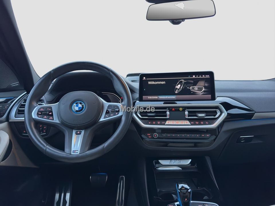 BMW iX3 2022