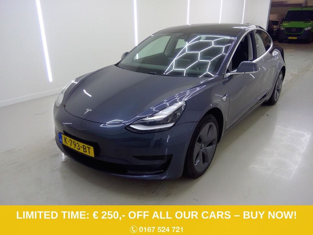 Tesla Model 3 2020