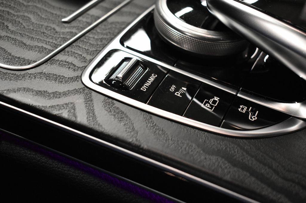 Mercedes-Benz C 300 2020