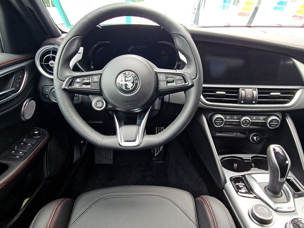 Alfa Romeo Giulia 2025