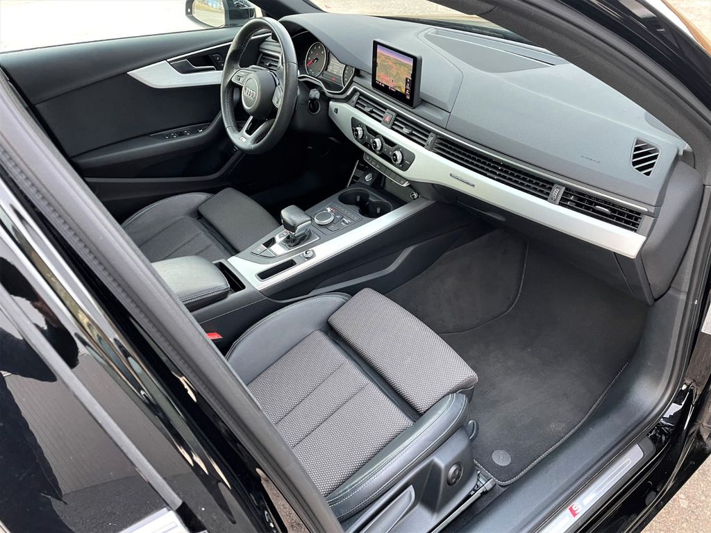 Audi A4 2019