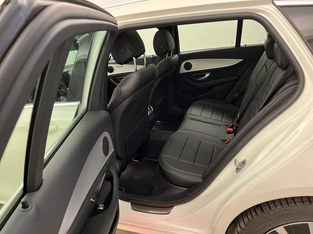 Mercedes-Benz E 300 2022