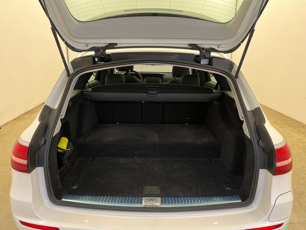 Mercedes-Benz E 300 2022