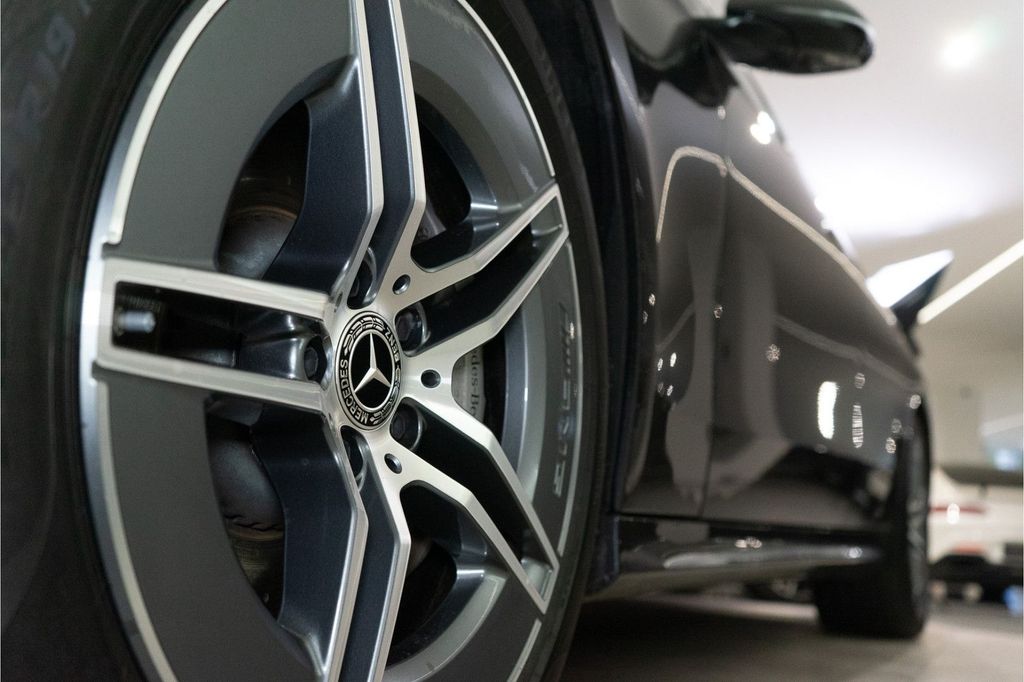 Mercedes-Benz E 300 2024