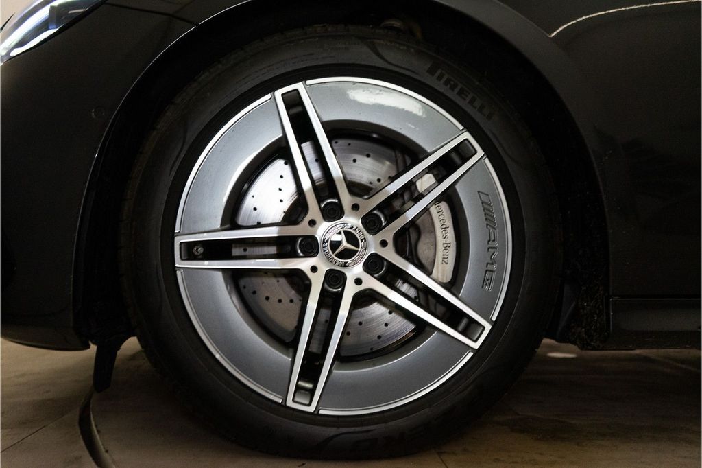 Mercedes-Benz E 300 2024