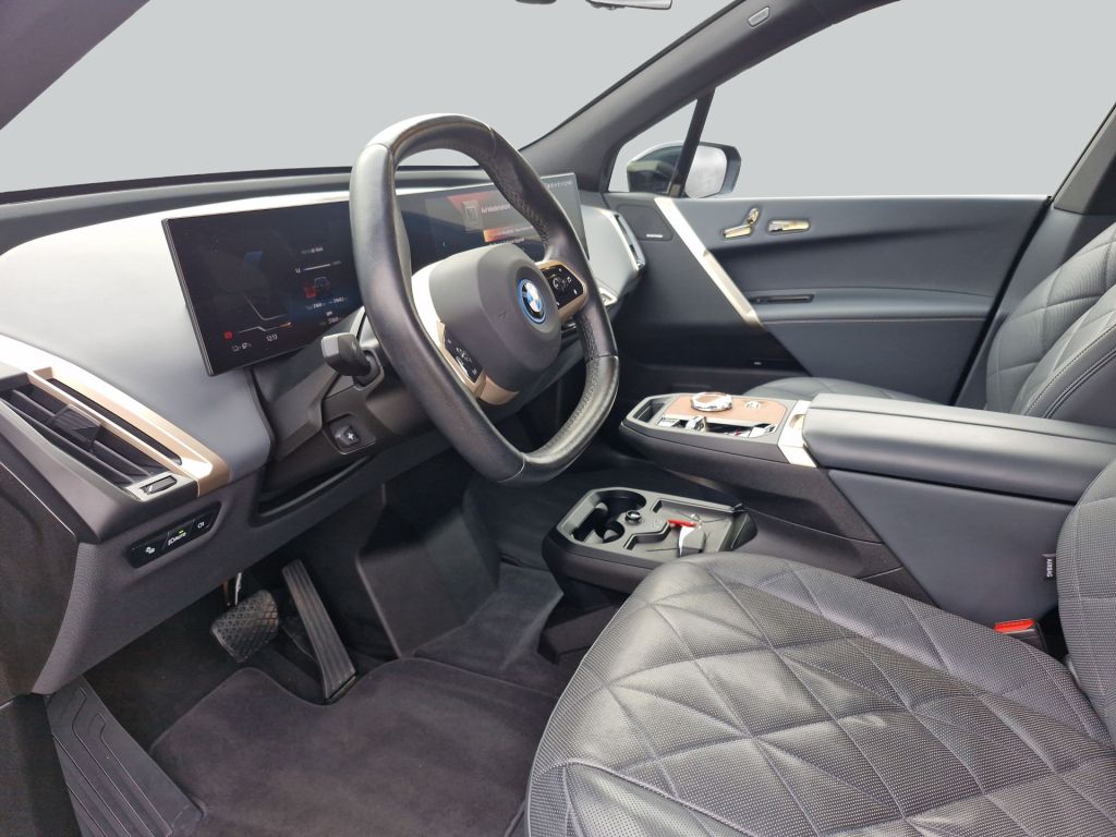 BMW iX 2023