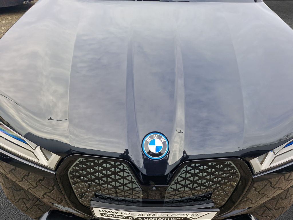 BMW iX 2023