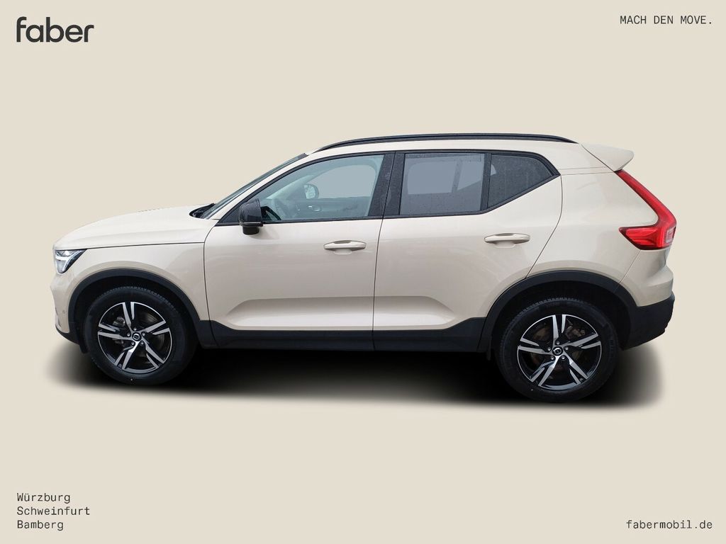 Volvo XC40 2025