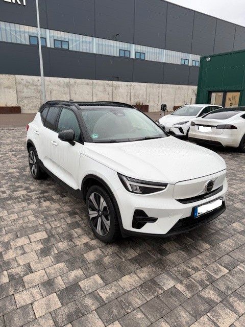 Volvo XC40 2023