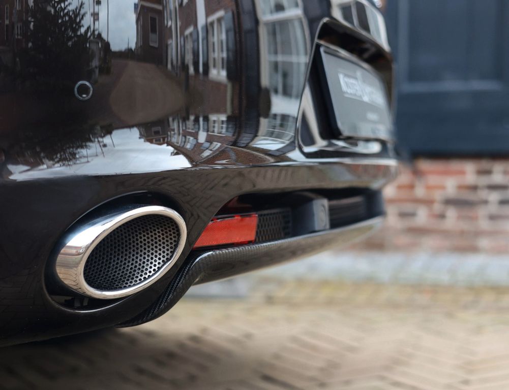 Aston Martin Rapide 2015