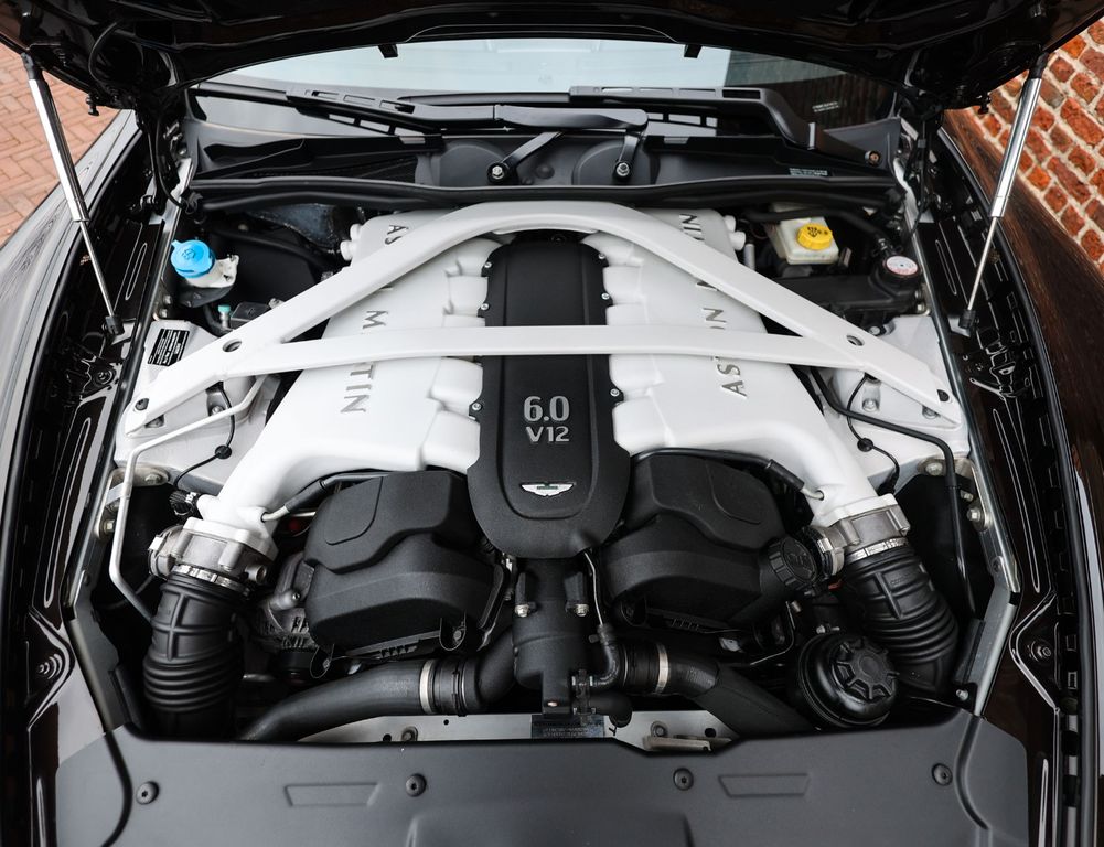 Aston Martin Rapide 2015