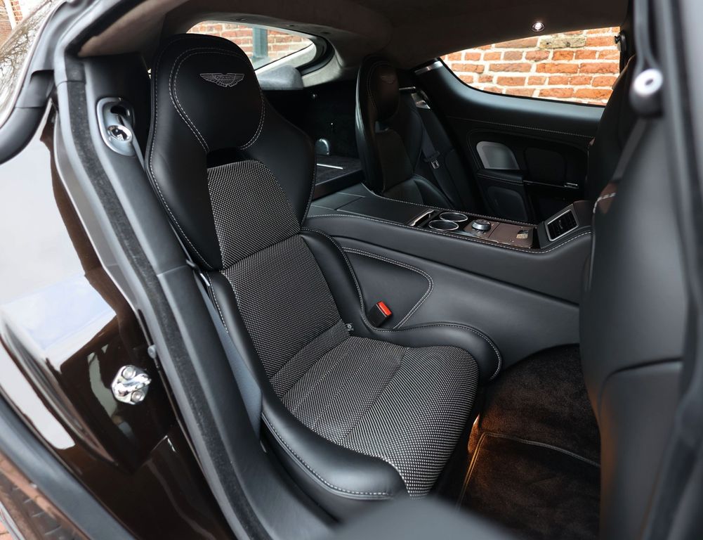 Aston Martin Rapide 2015