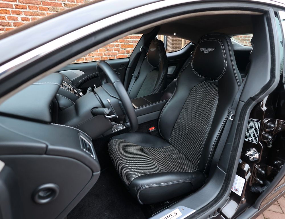 Aston Martin Rapide 2015