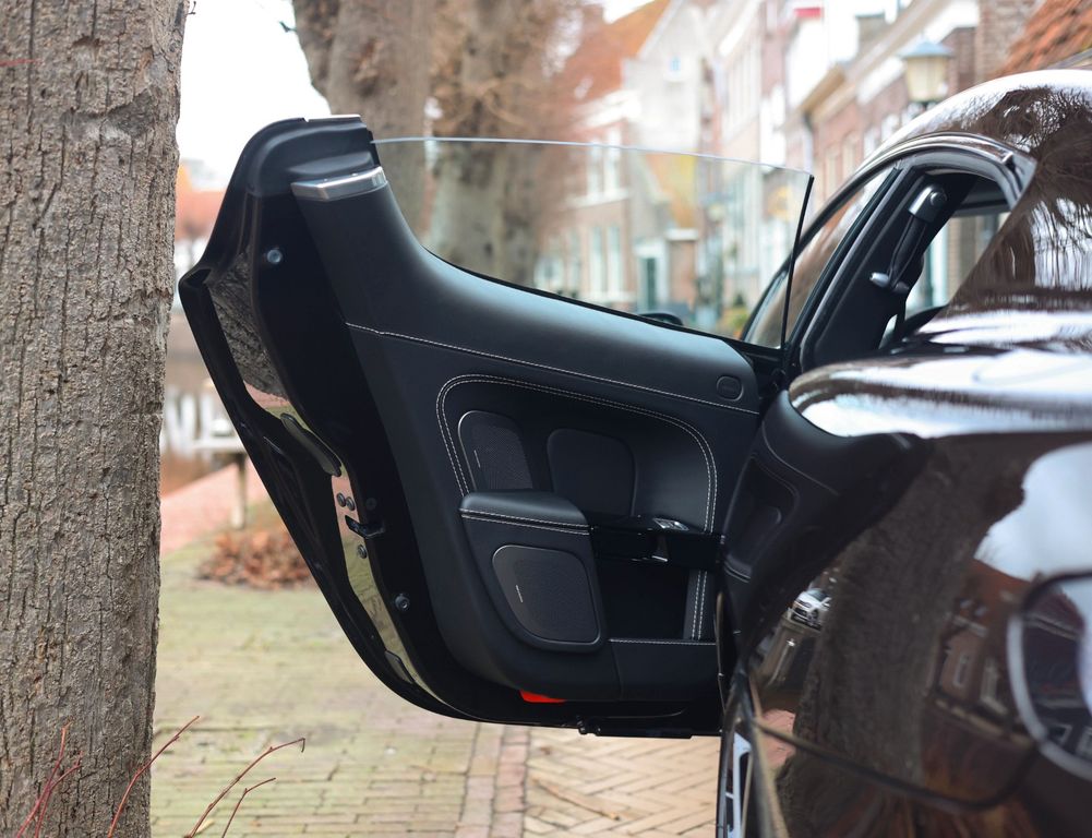 Aston Martin Rapide 2015