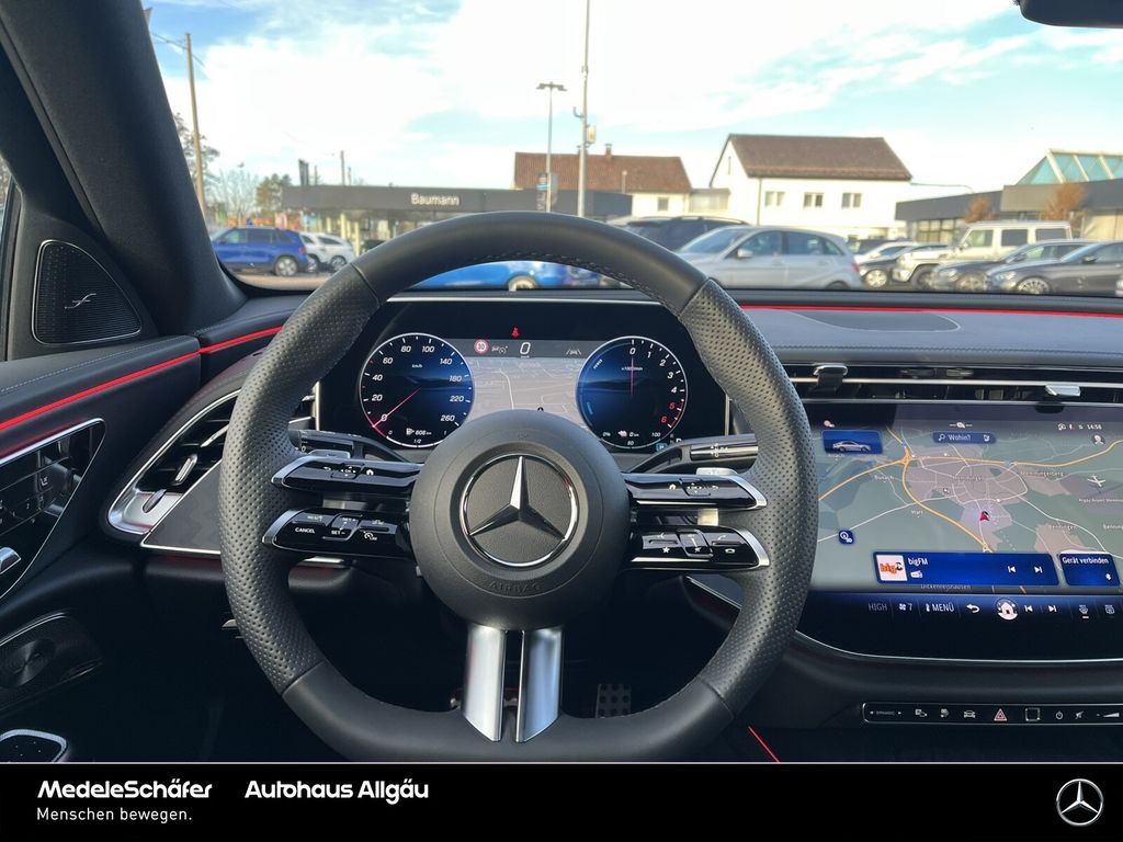 Mercedes-Benz E 300 2025